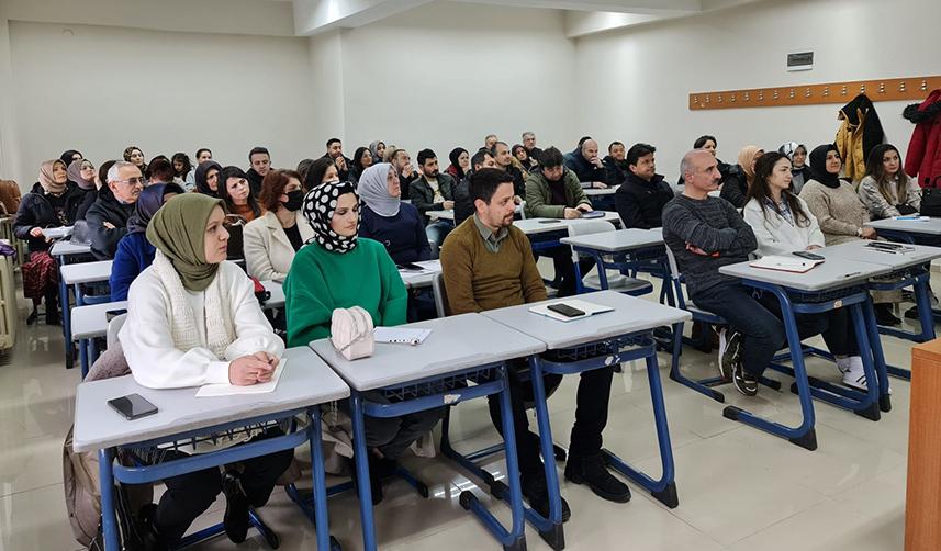 Trabzon Erasmus Akreditasyonu yurtdışına gidecek eğitimcileri sıralara oturttu