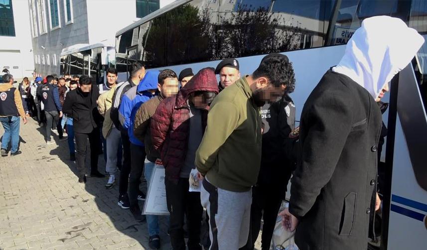 Samsun'da yasa dışı bahis ve para aklama operasyonu! 31 kişi adliyeye sevk edildi