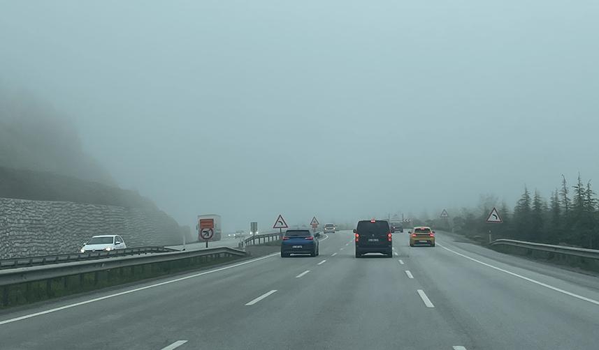 Samsun-Ankara kara yolunda sis etkili oldu