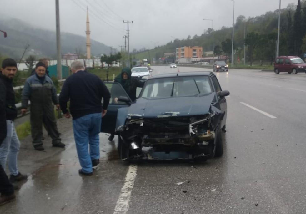 Samsun'da trafik kazası: 3 yaralı