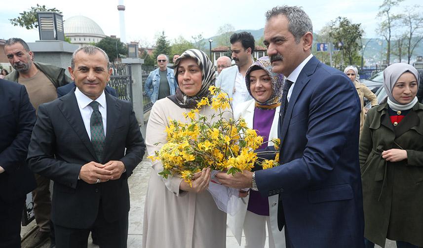 Bakan Özer Ordu'da! "Kadınımızı güçlü kılmak..."