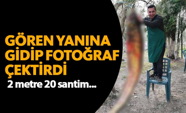 Gören yanına gidip fotoğraf çektirdi