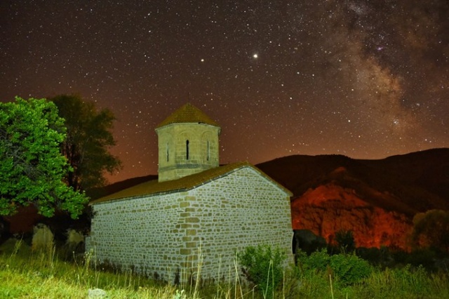 Meteor yağmurunu tarihi yapıda izlediler