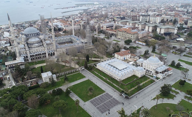 İstanbul meydanlarında kısıtlama sessizliği. Foto Galeri