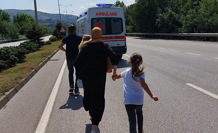 Kendi yaptığı kazayı unutup yanan oğlunun içinde olduğu ambulansa koştu