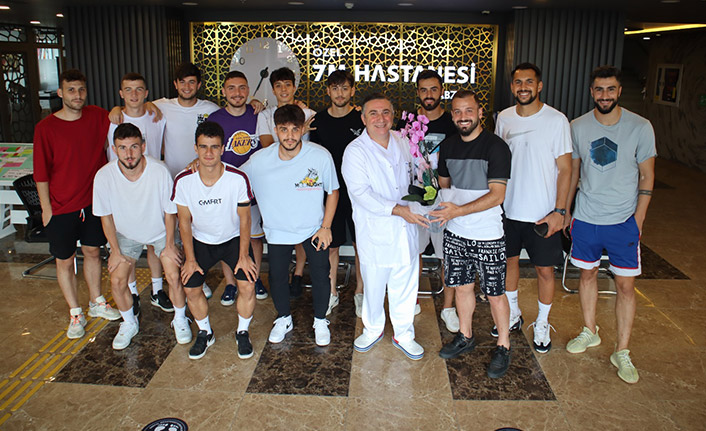 7M Hastanesi Ofspor'a sponsor oldu