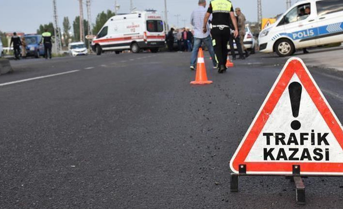 Samsun'da iki kaza! Trabzon plakalı kamyonete çarptı 6 yaralı