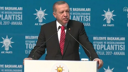 Erdoğan 884 belediye başkanını uyardı