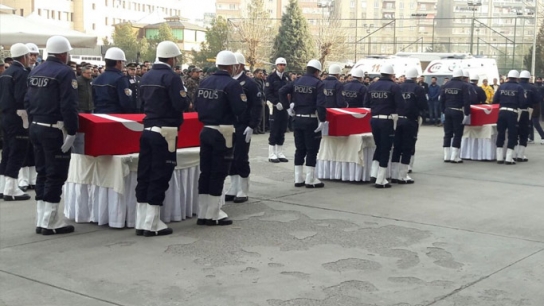 Diyarbakır şehitlerine tören!