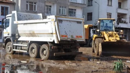 "Beşikdüzü'nde binalar yıkılıyor!"