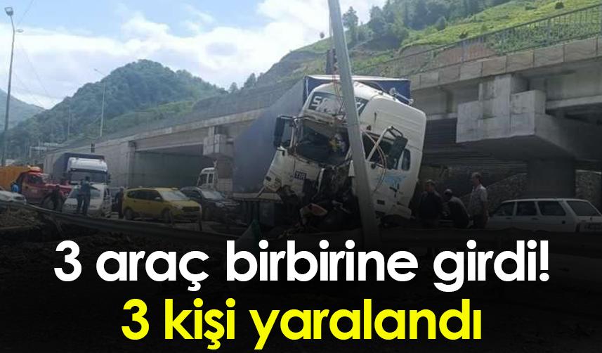 Artvin'de 3 araç birbirine girdi! 3 Kişi yaralandı