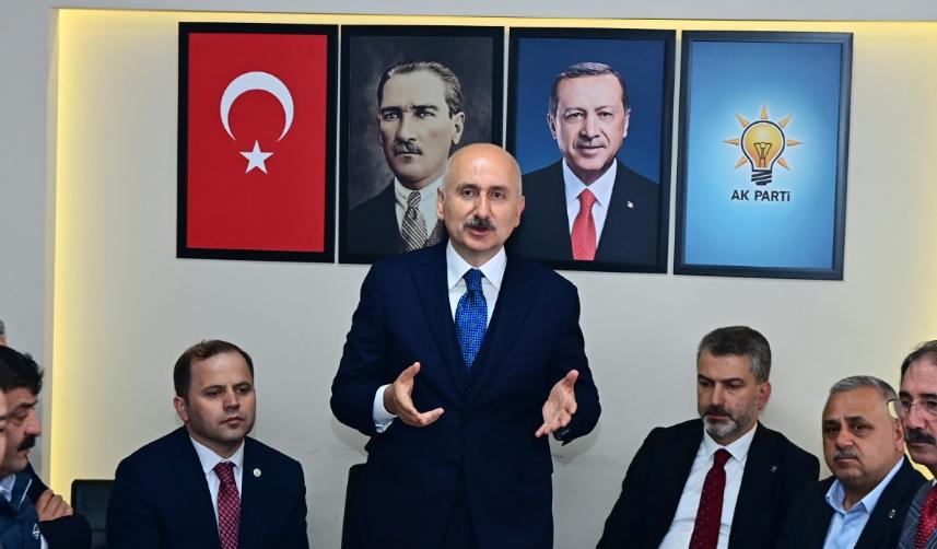 Adil Karaismailoğlu Trabzon Şalpazarı'nda konuştu: "Hizmet gibi dertleri yok..."