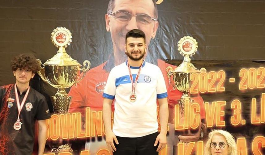 Bayburt Üniversitesi bowling başarılarına Federasyon Kupasını da ekledi