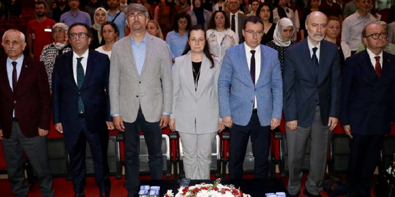 Trabzon'da "Evde Sağlık ve Sosyal Hizmetlere Güncel Bakış" paneli düzenlendi