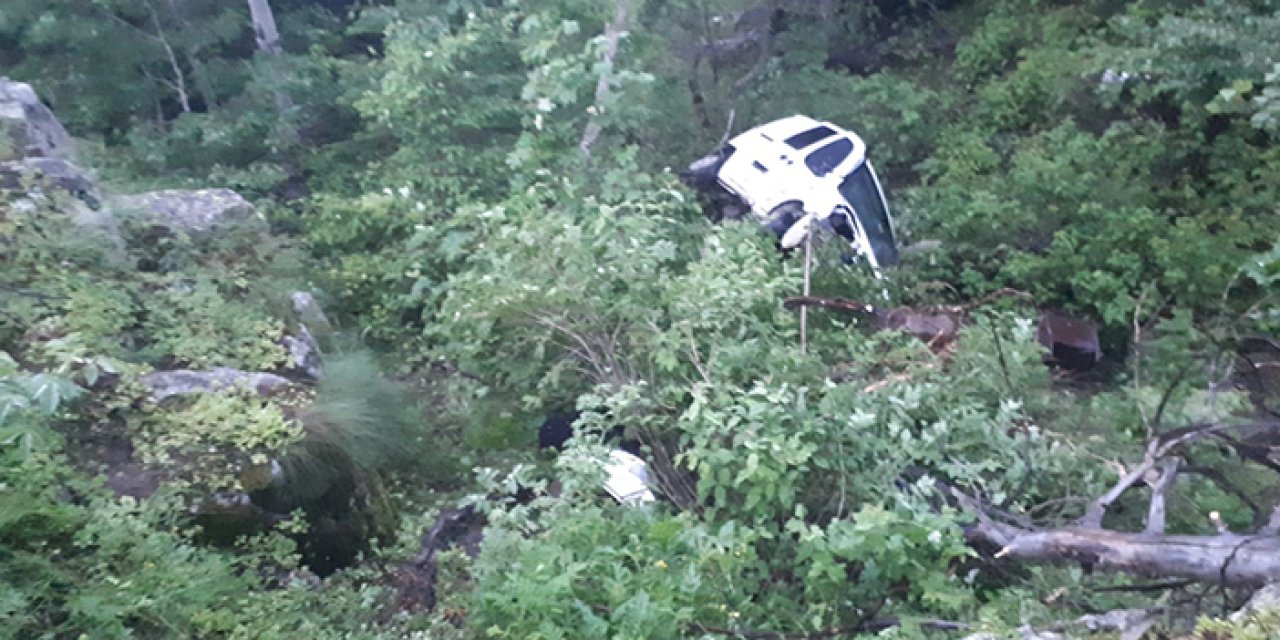 Artvin'de yayla yolunda uçuruma yuvarlandı! 1 ölü