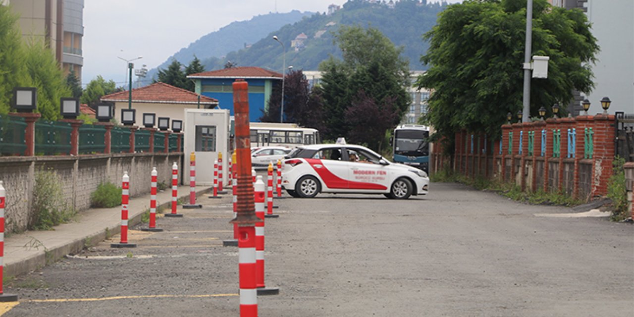 Rize'de mahallede verilen ehliyet kursuna vatandaşlar tepkili! İşte nedeni