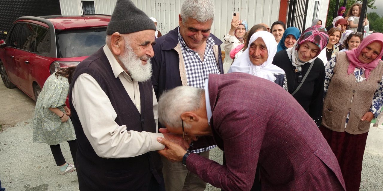 Bakan Uraloğlu baba ocağında: “Allah’ın izniyle bu yükler bize vız gelir”