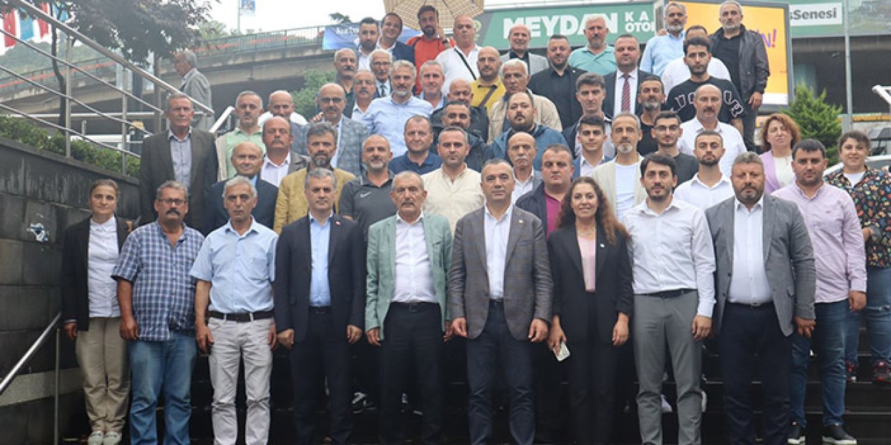 İYİ Parti Trabzon bayramlaştı! “Bayramda tencereler kaynamadı”