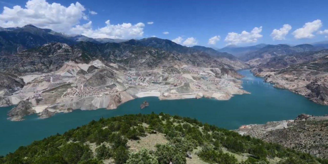 Artvin'deki dev barajın yapılışı videoya dönüştürüldü.