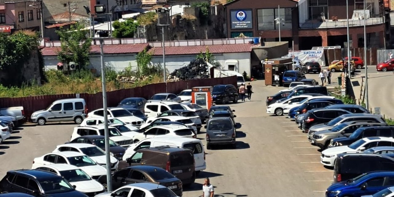 Trabzon’da o alan için sert sözler “Açık hava müzesi olacaktı otopark oldu”