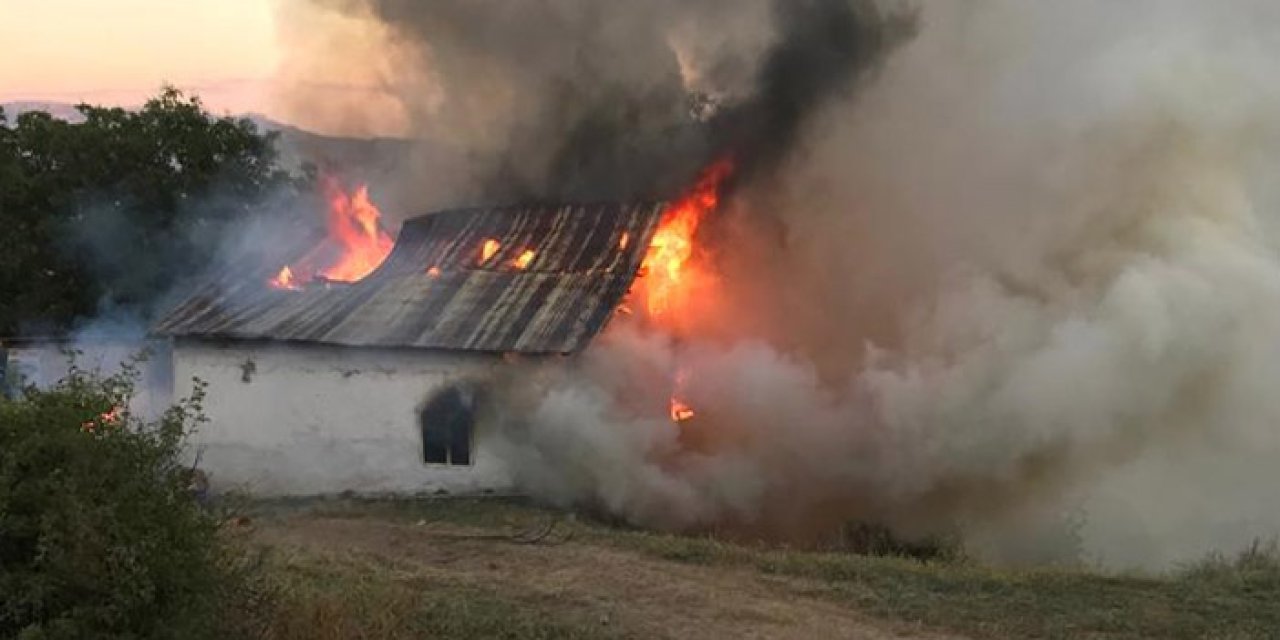 Giresun'da yangın! Bir ev kullanılamaz hale geldi