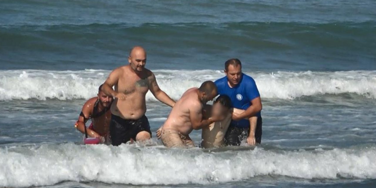 Tatil için Samsun'a gelmişti! Boğulma tehlikesi geçiren gencin durumu kritik