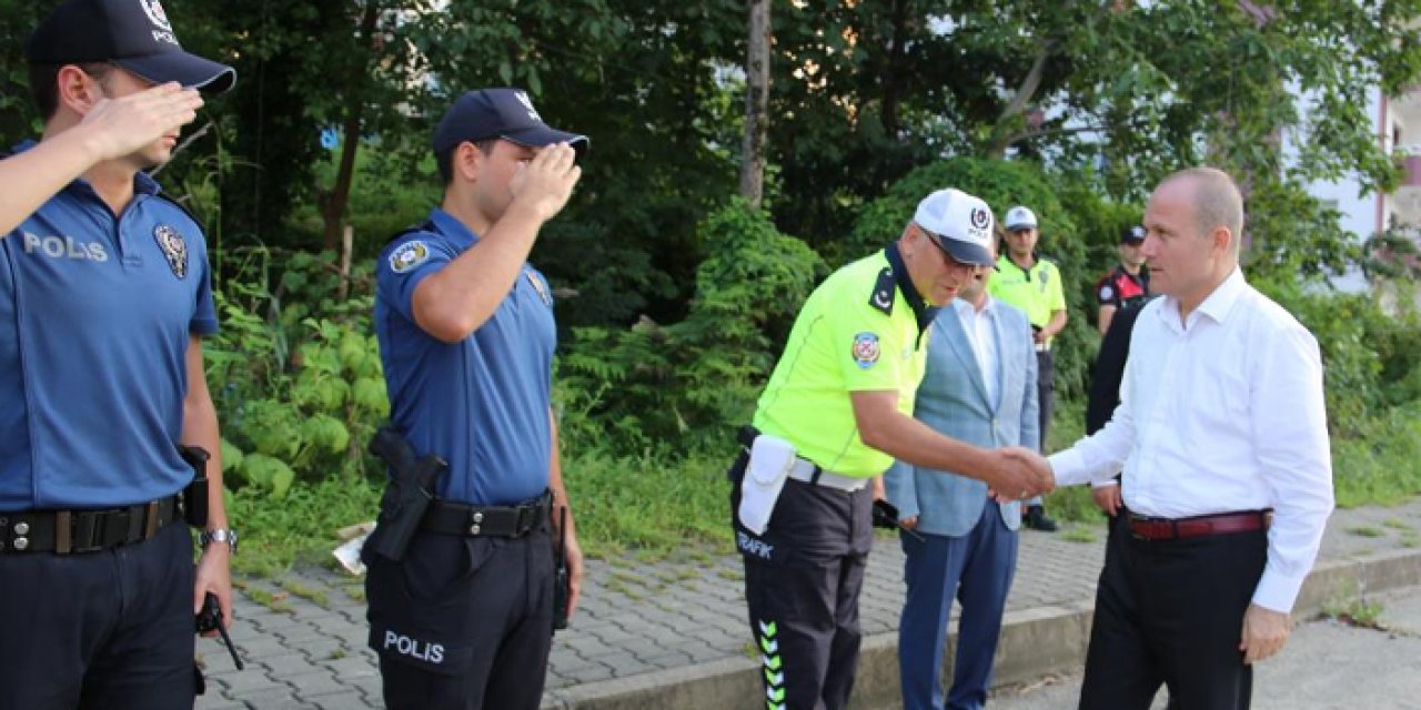 Rize İl Emniyet Müdürü Türesin'den şok uygulama noktasına ziyaret