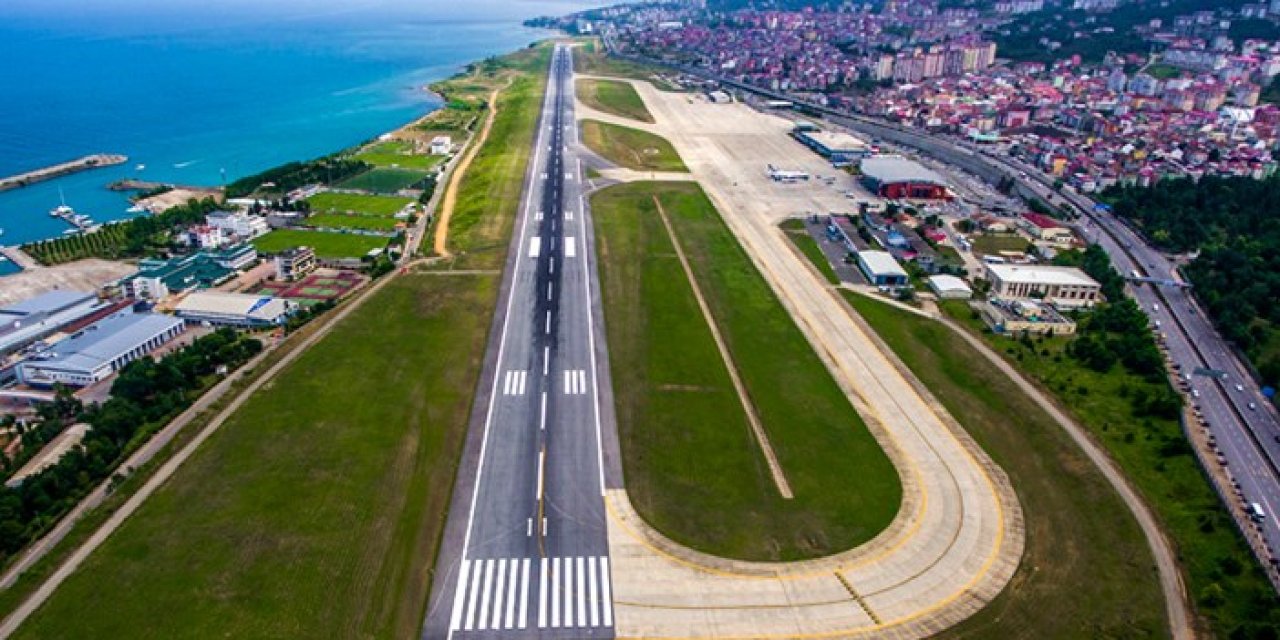 Bakan Uraloğlu'ndan Havalimanı açıklaması! "Trabzon'u 10 yıl rahatlatacak"