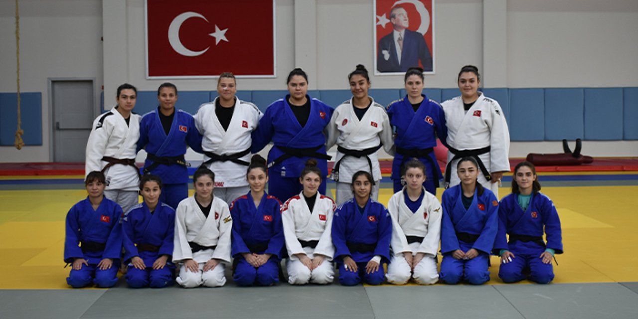 Genç Kadın Judo Milli Takımı turnuvaya Trabzon'da hazırlanıyor