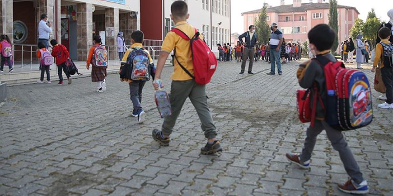 Çocuğu okula yeni başlayacak aileler ne yapmalı? Uzmanından öneriler