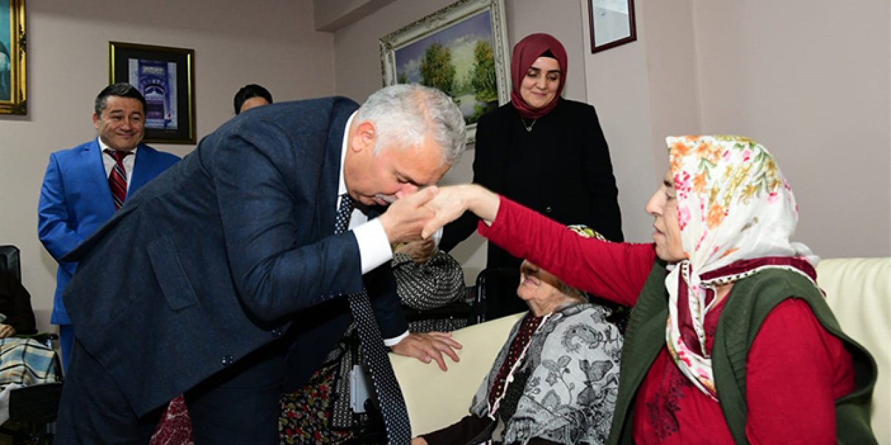 Trabzon Valisi Yıldırım ve eşinden huzurevlerine ziyaret