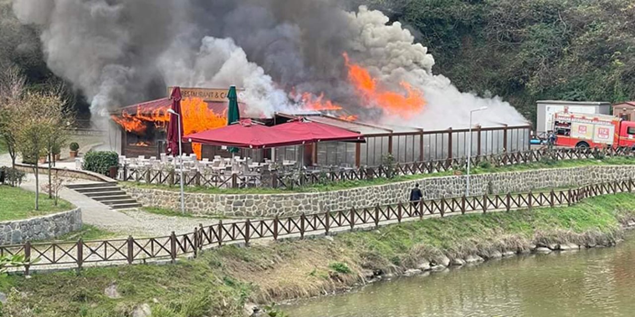 Trabzon'da turizm tesisinde yangın! Kısa sürede büyüdü!