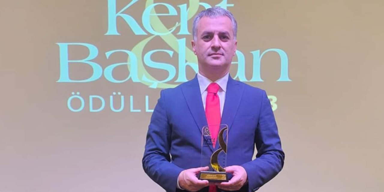 Yomra Belediye Başkanı Mustafa Bıyık'a Kayseri'de ödül