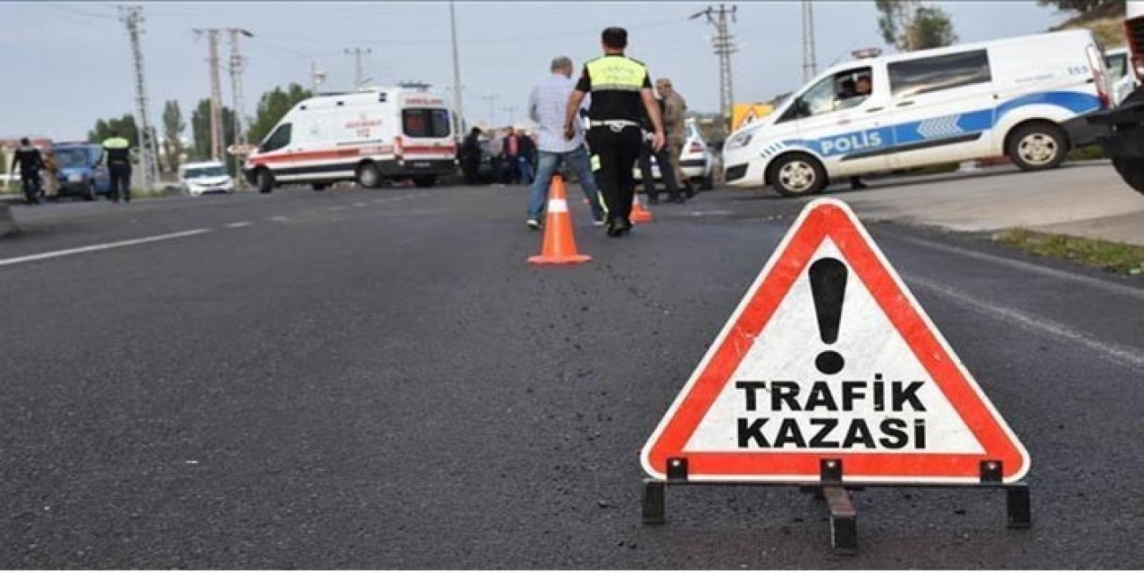 Rize- Güneysu kavşağında trafik kazası: 6 yaralı. 3 Ekim 2009