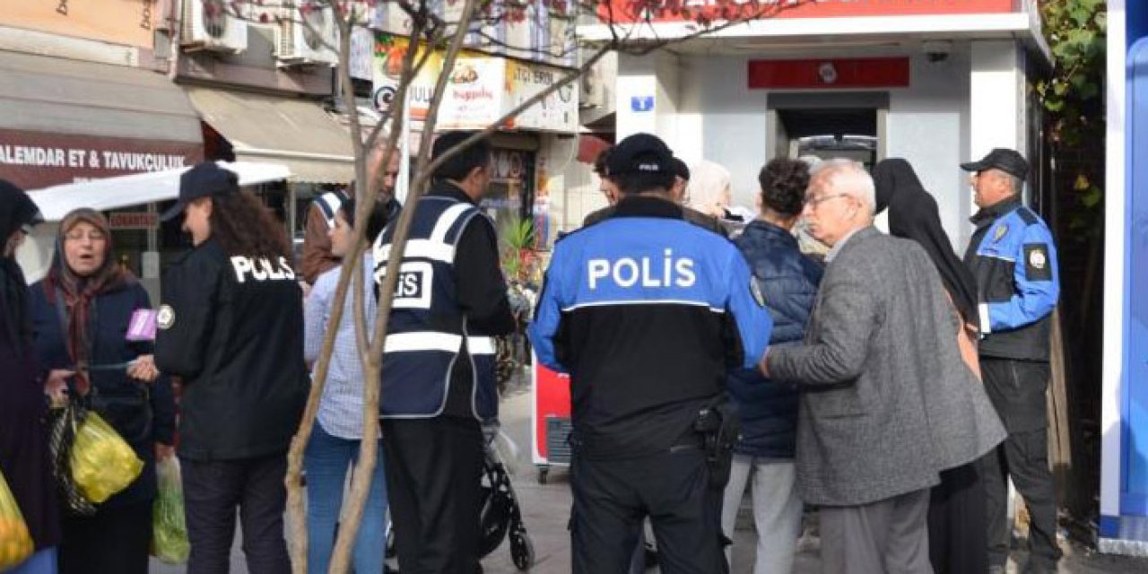 Samsun'da polis dolandırıcılığa karşı vatandaşları bilgilendirdi