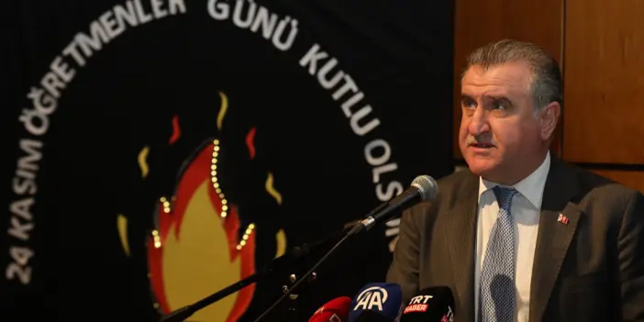 Gençlik ve Spor Bakanı Bak, Rize'de konuştu: "Öğretmenler anne baba gibi hürmeti hak eder"