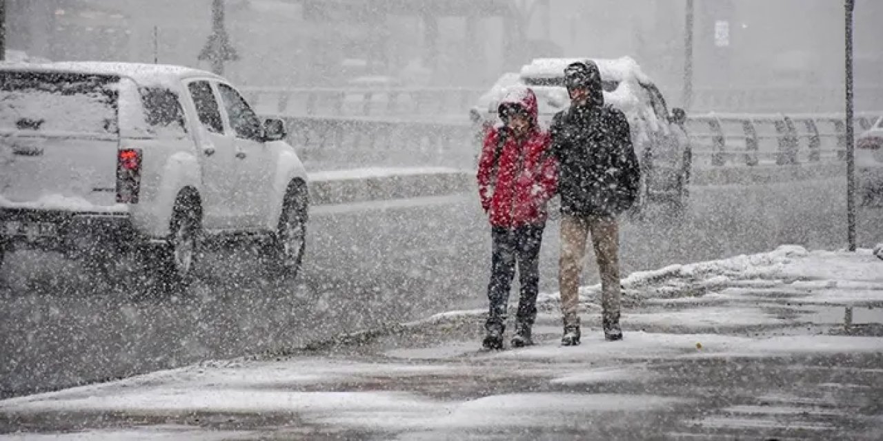 Meteoroloji uyardı! Sıcaklıklar 10 derece düşüyor, kar geliyor