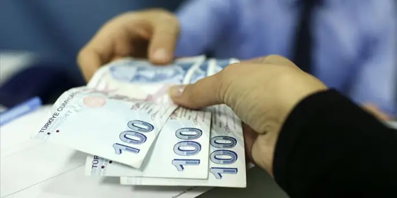 Asgari ücret ile birlikte o ücretler de değişiyor! GSS primi, 65 yaş aylığı, doğum ve askerlik borçlanması...