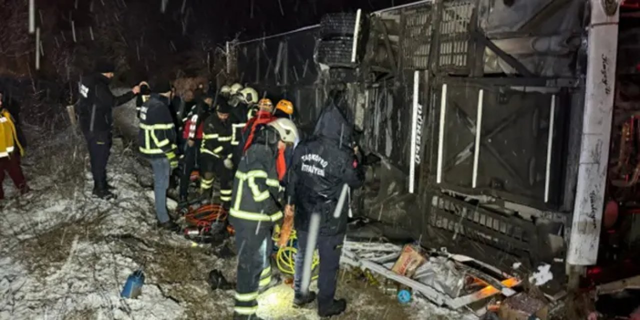 Kastamonu'da yolcu otobüsü tarlaya uçtu: 6 ölü, 33 yaralı