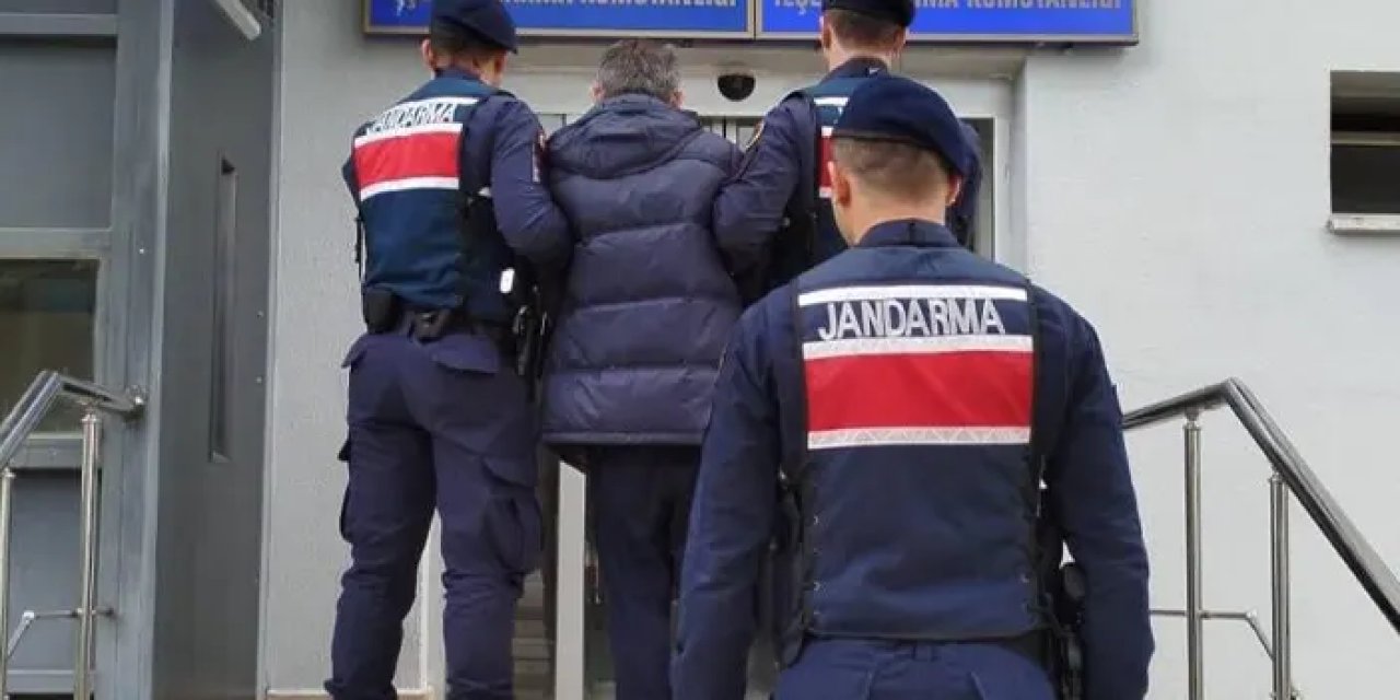 Samsun'dan jandarmadan operasyon! 19 yıl hapis cezası bulunan şahıs yakalandı