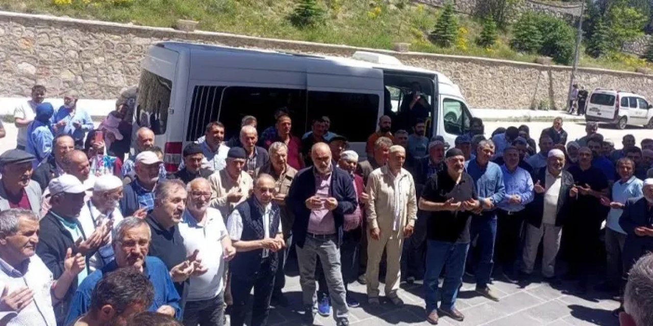 Bayburt'ta hacı adaylarına uğurlama