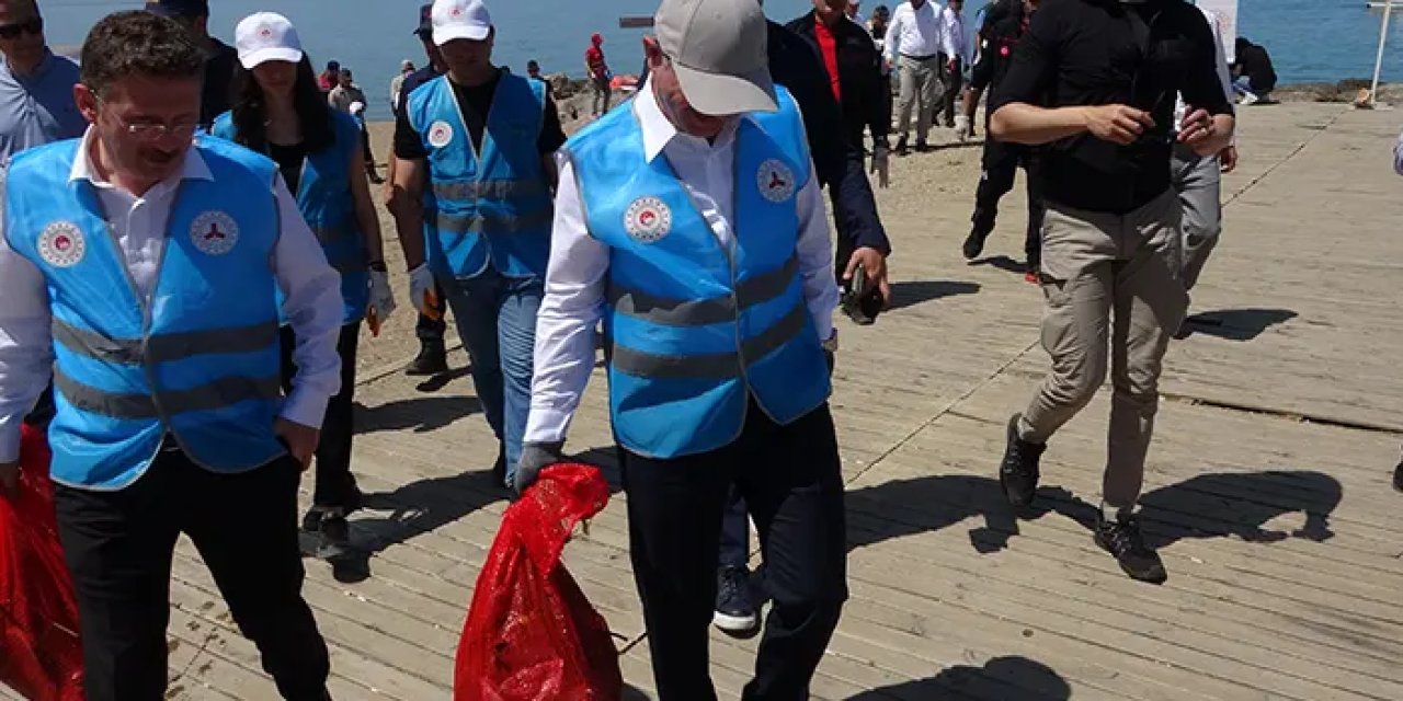 Giresun'da denizden balık değil çöp çıktı!