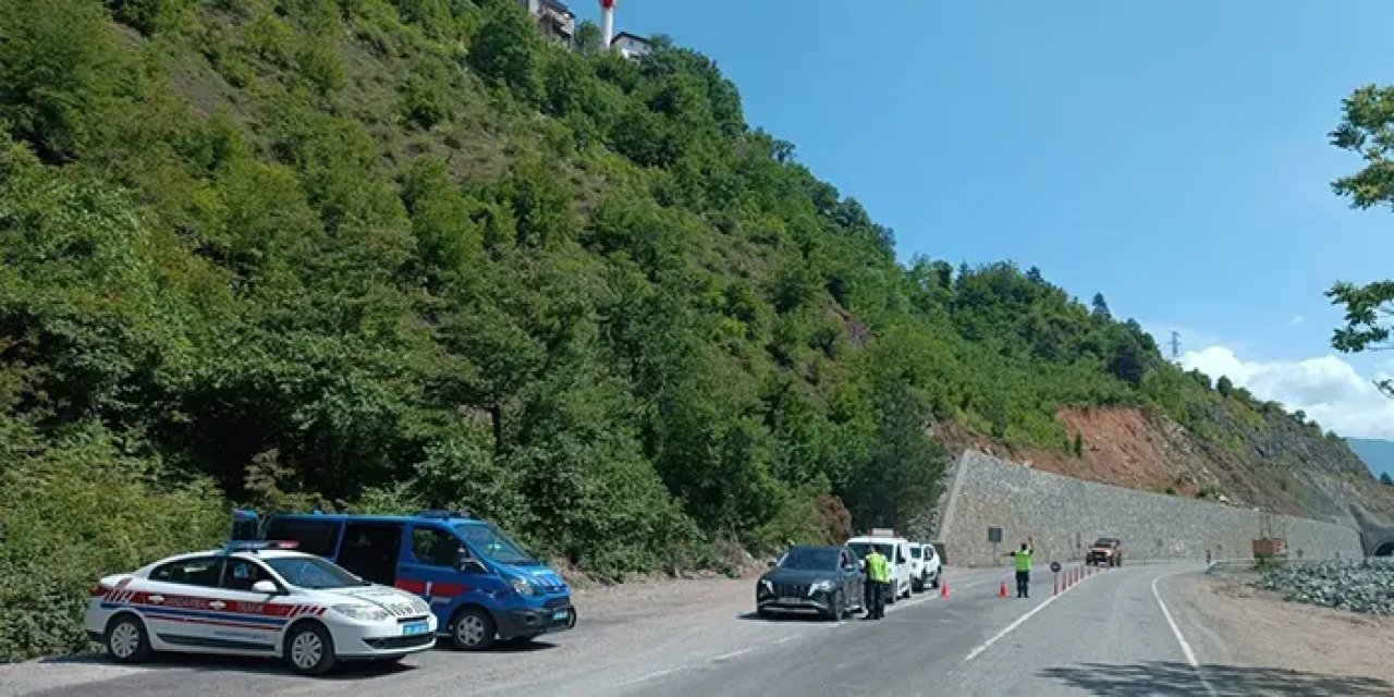 Artvin'de trafik denetimi! Men edilen araç sayısı belli oldu