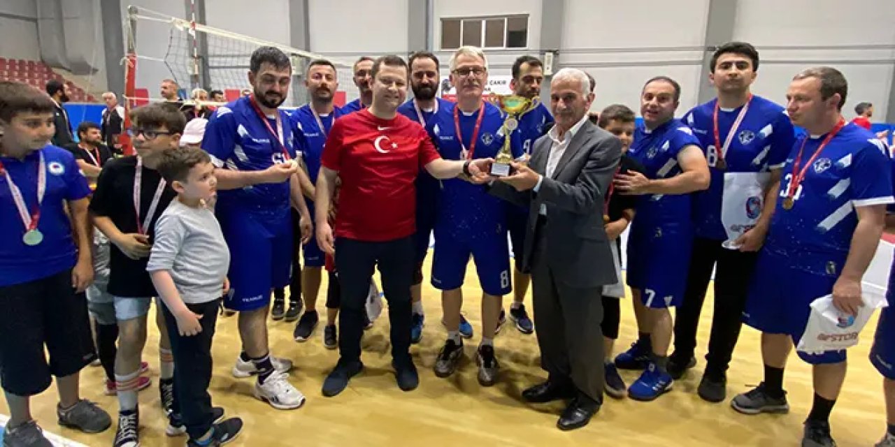 Trabzon'da Şehit Necmi Çakır Voleybol Turnuvası sona erdi