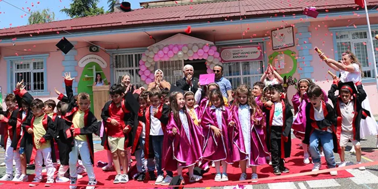 Trabzon'da Şehit Hüsnü Uyan Anaokulu'nda yıl sonu sergisi