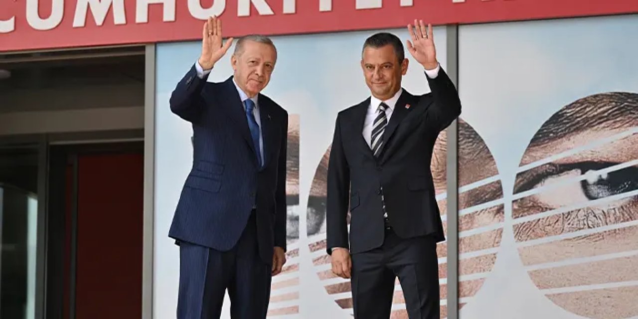 Cumhurbaşkanı Erdoğan CHP Genel Başkanı Özel'i ziyaret etti