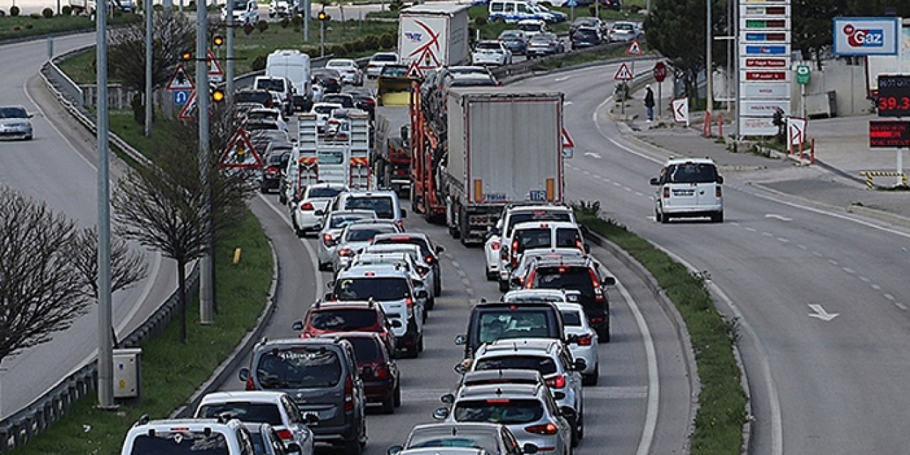 Dönüş yolunda olanlar dikkat! Yollar kapandı