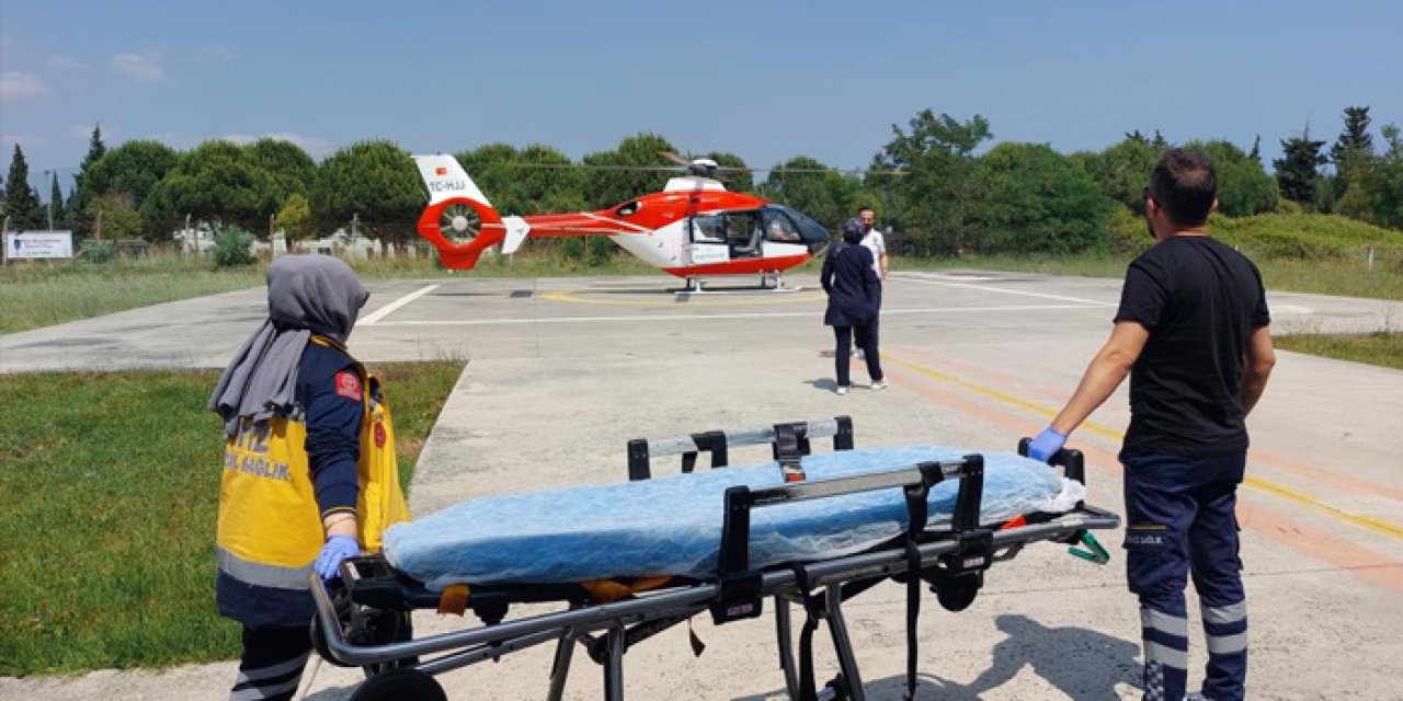 Samsun'da ambulans helikopter yaşlı kadın için havalandı