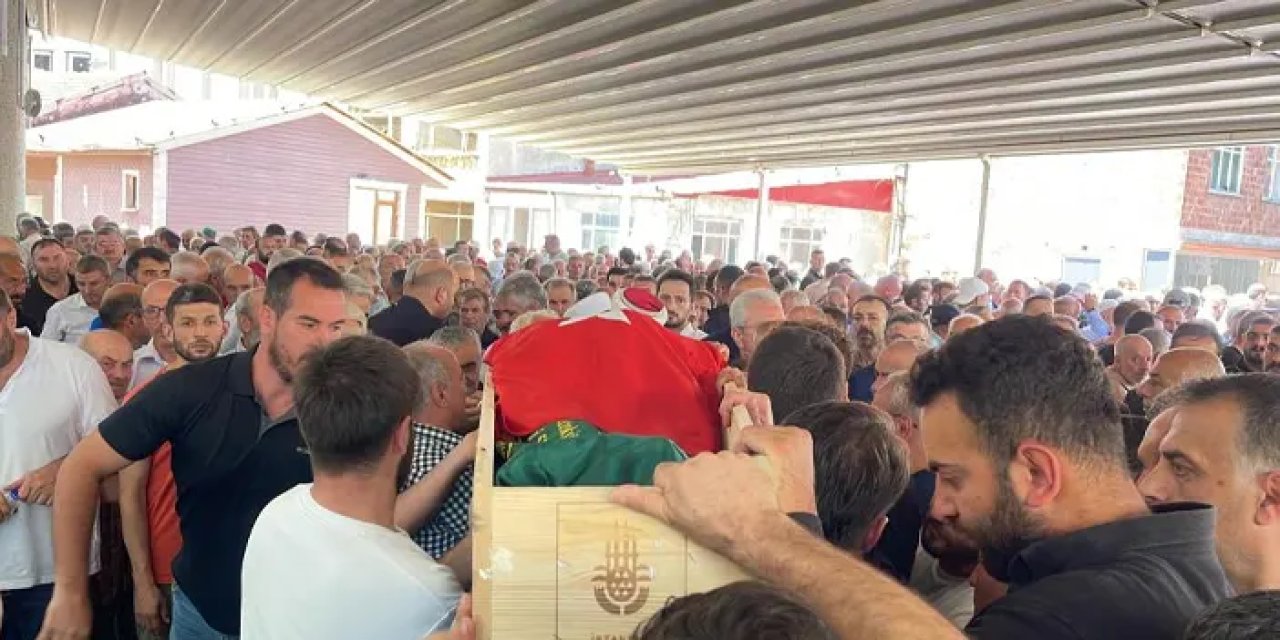 Rize'de silahlı saldırıya uğramıştı! Eski Belediye Başkanı Ahmet Naci Aytemiz son yolculuğuna uğurlandı