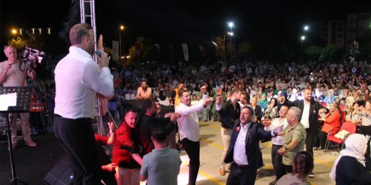 Samsun’da Balkan Gecesi’ne yoğun katılım